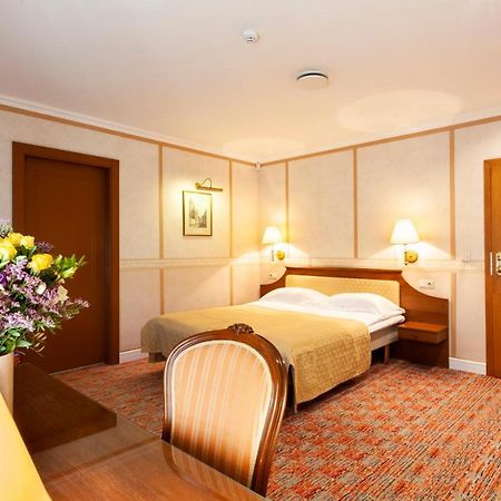 Story Inn Self Check-In Hotel VNO Exterior photo