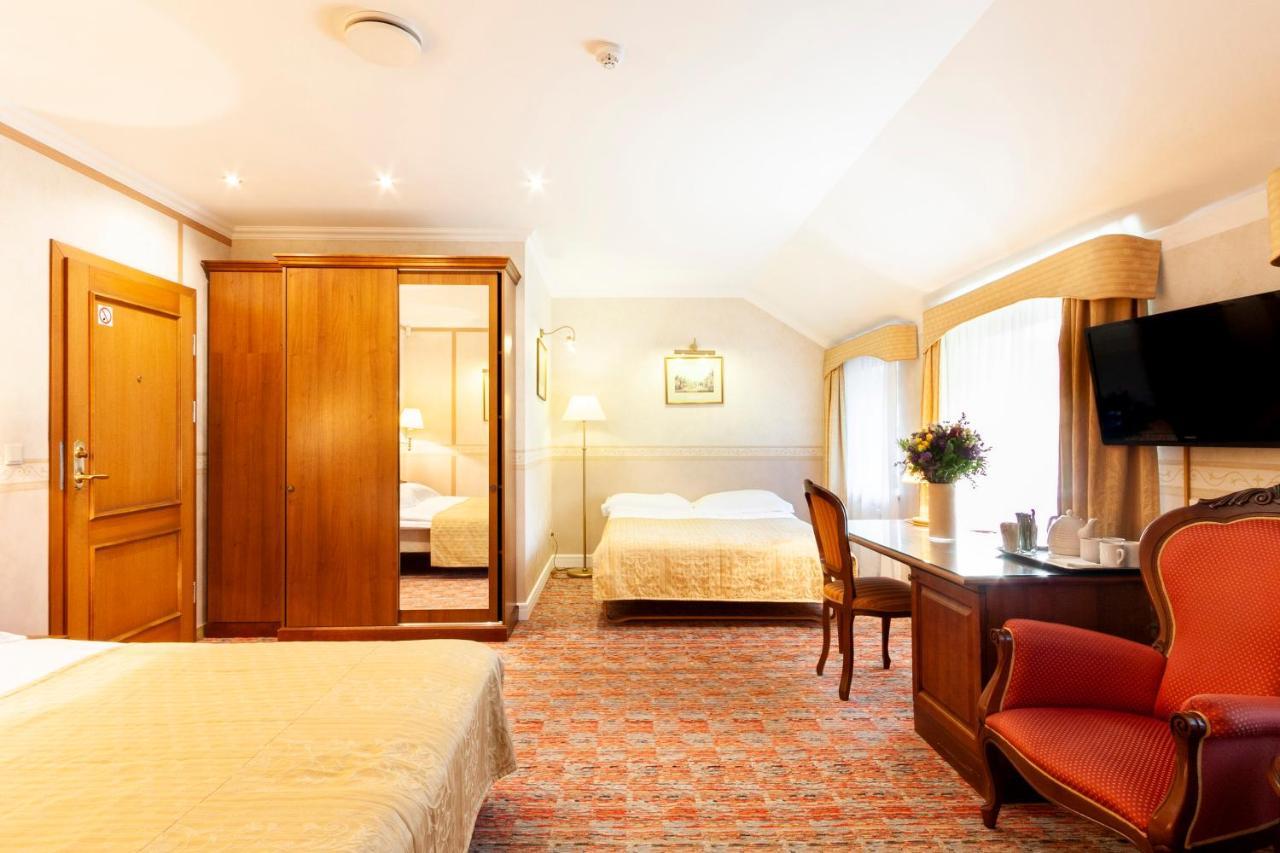 Story Inn Self Check-In Hotel VNO Exterior photo
