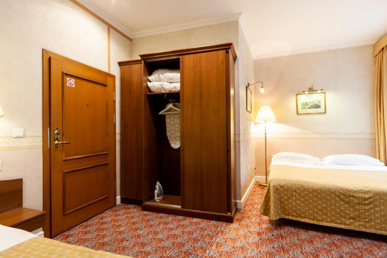 Story Inn Self Check-In Hotel VNO Exterior photo