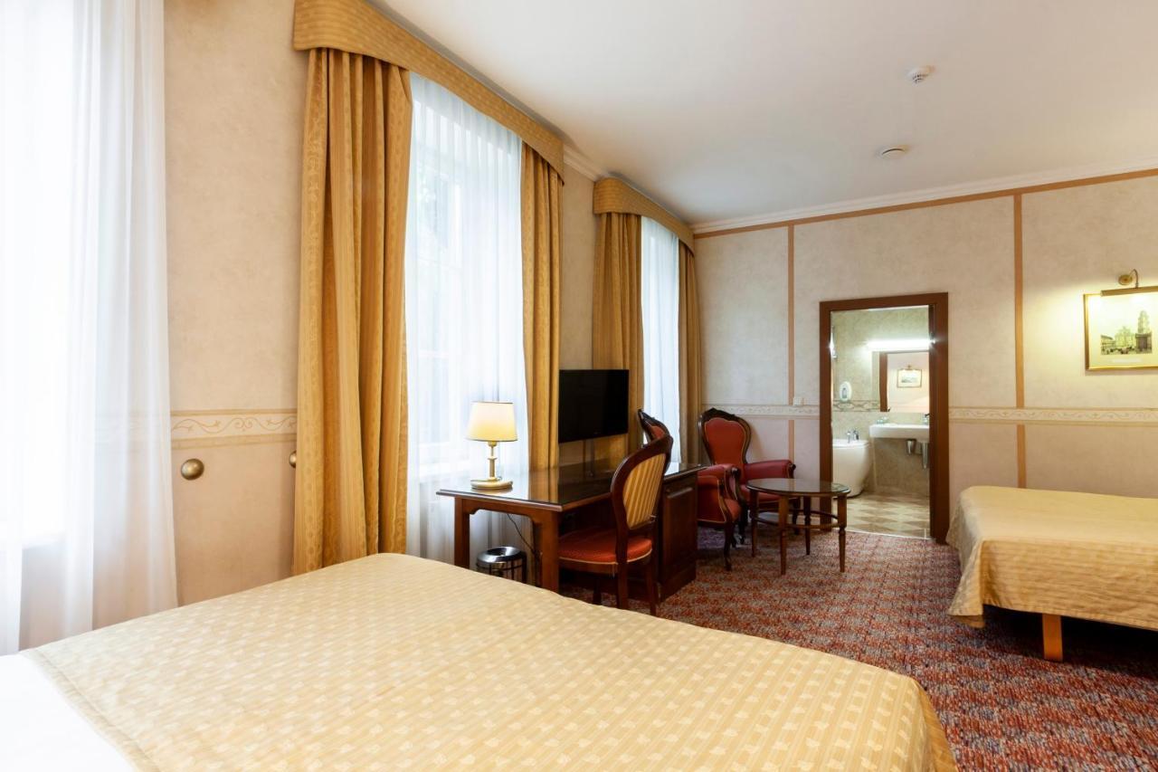 Story Inn Self Check-In Hotel VNO Exterior photo