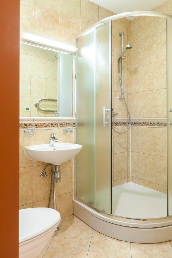 Story Inn Self Check-In Hotel VNO Exterior photo