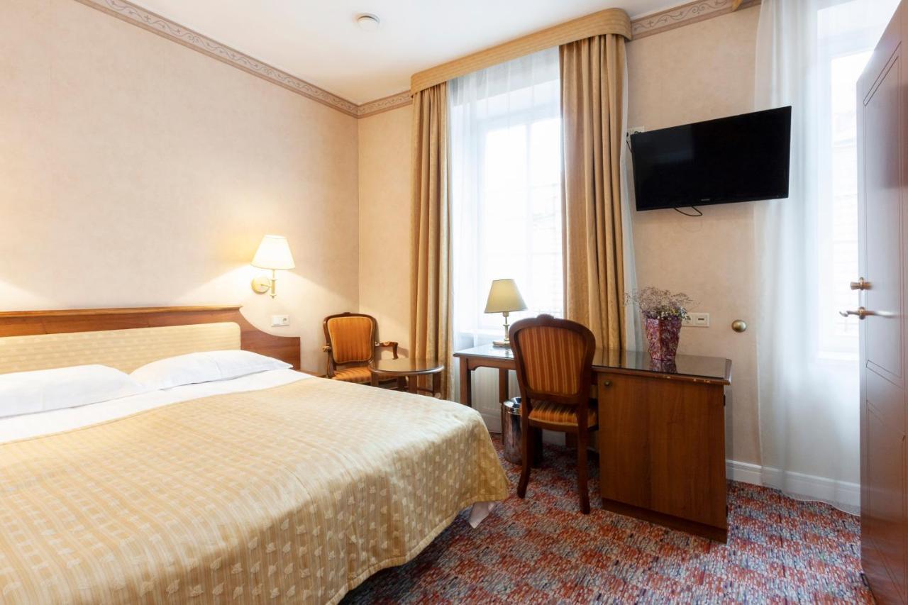 Story Inn Self Check-In Hotel VNO Exterior photo