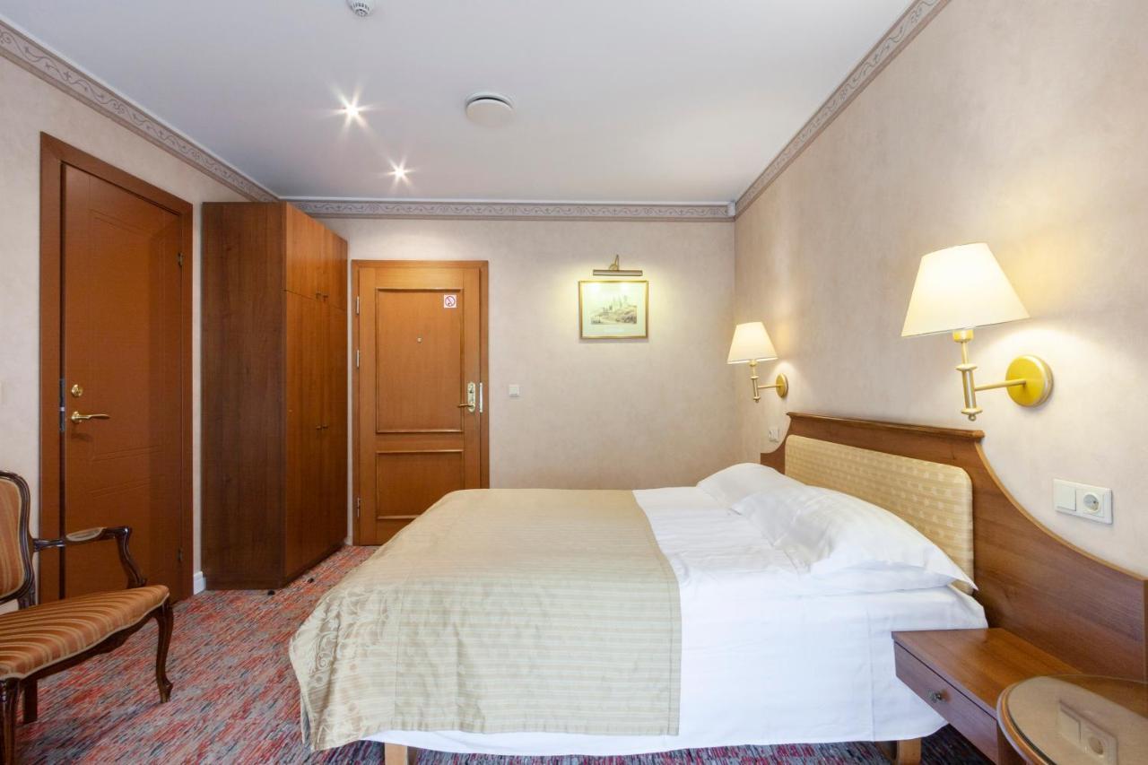 Story Inn Self Check-In Hotel VNO Exterior photo