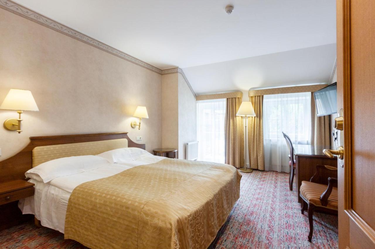 Story Inn Self Check-In Hotel VNO Exterior photo